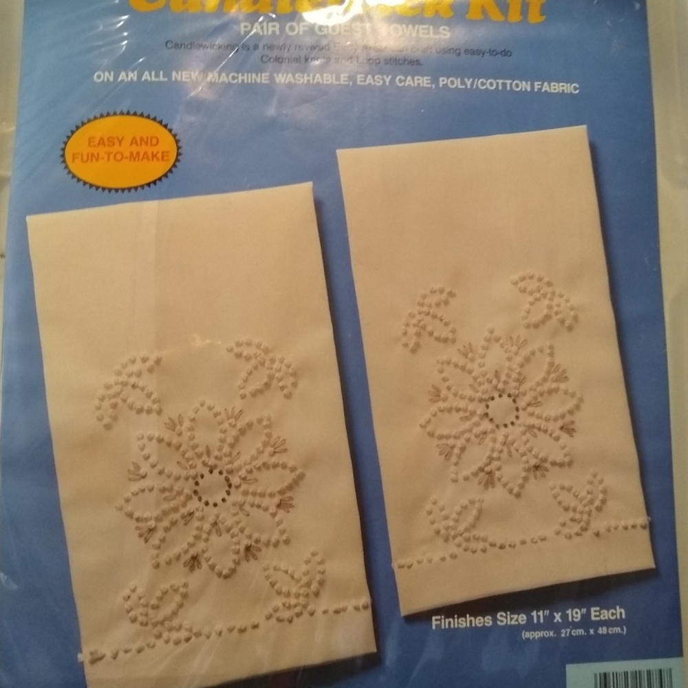 CANDLEWICK Pair of Guest Towels Kit - Creative Moments Paragon 8274 - Sewing kit